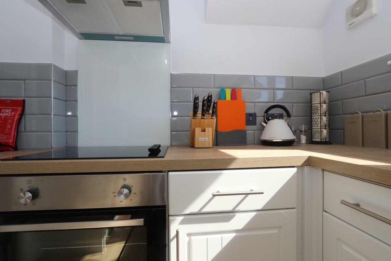Dunfermline - Luxury 3 Bedroom 2 Bathroom Detached House With Garden Exterior foto