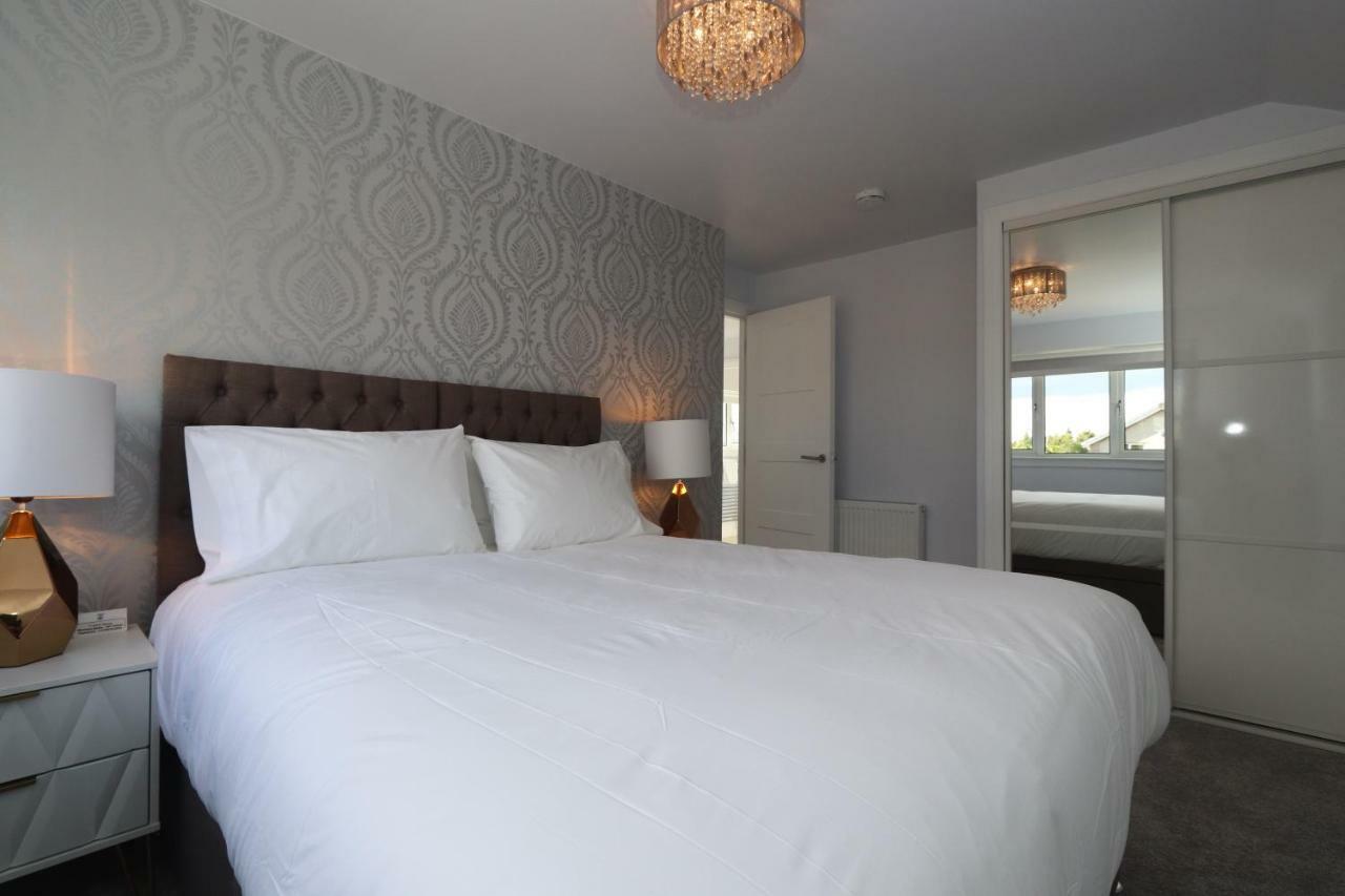 Dunfermline - Luxury 3 Bedroom 2 Bathroom Detached House With Garden Exterior foto