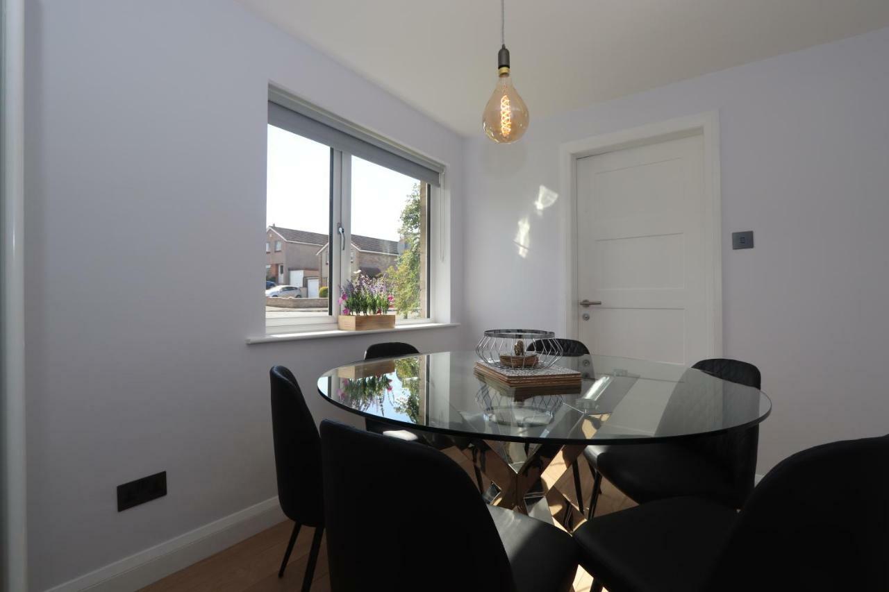 Dunfermline - Luxury 3 Bedroom 2 Bathroom Detached House With Garden Exterior foto