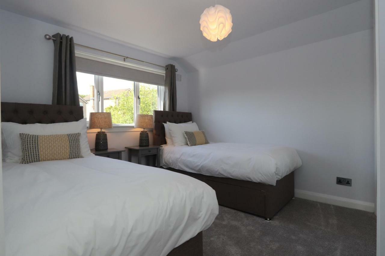 Dunfermline - Luxury 3 Bedroom 2 Bathroom Detached House With Garden Exterior foto